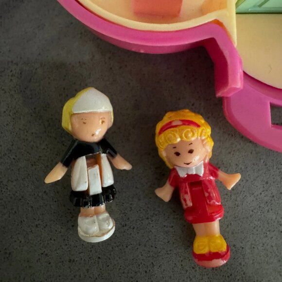 Polly Pocket Vintage Flower Shop, Ice Kingdom + 4 Figures & Chest Bluebird - Picture 4 of 6
